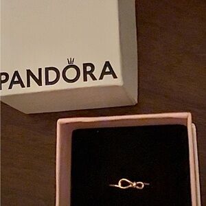 Pandora Elegant Gold Knot Ring